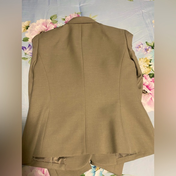 Kasper, Jacket with Pants, Size 6 - Picture 7 of 10